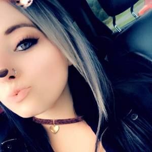 Meet your Posher, Nikki